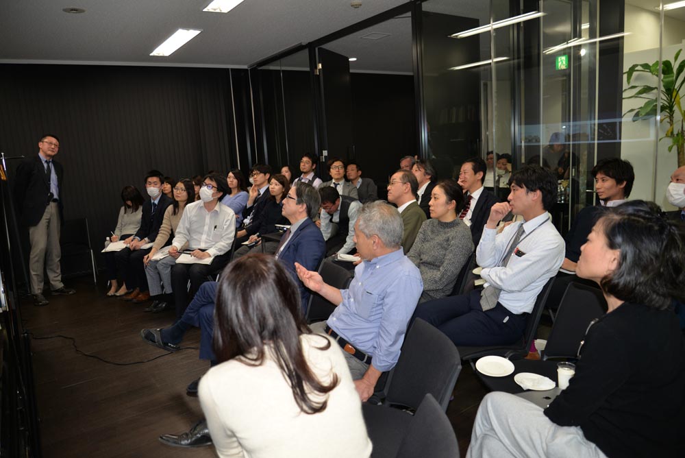 オフィス 人物 写真2